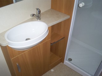 GREAT SHOWER ROOM
